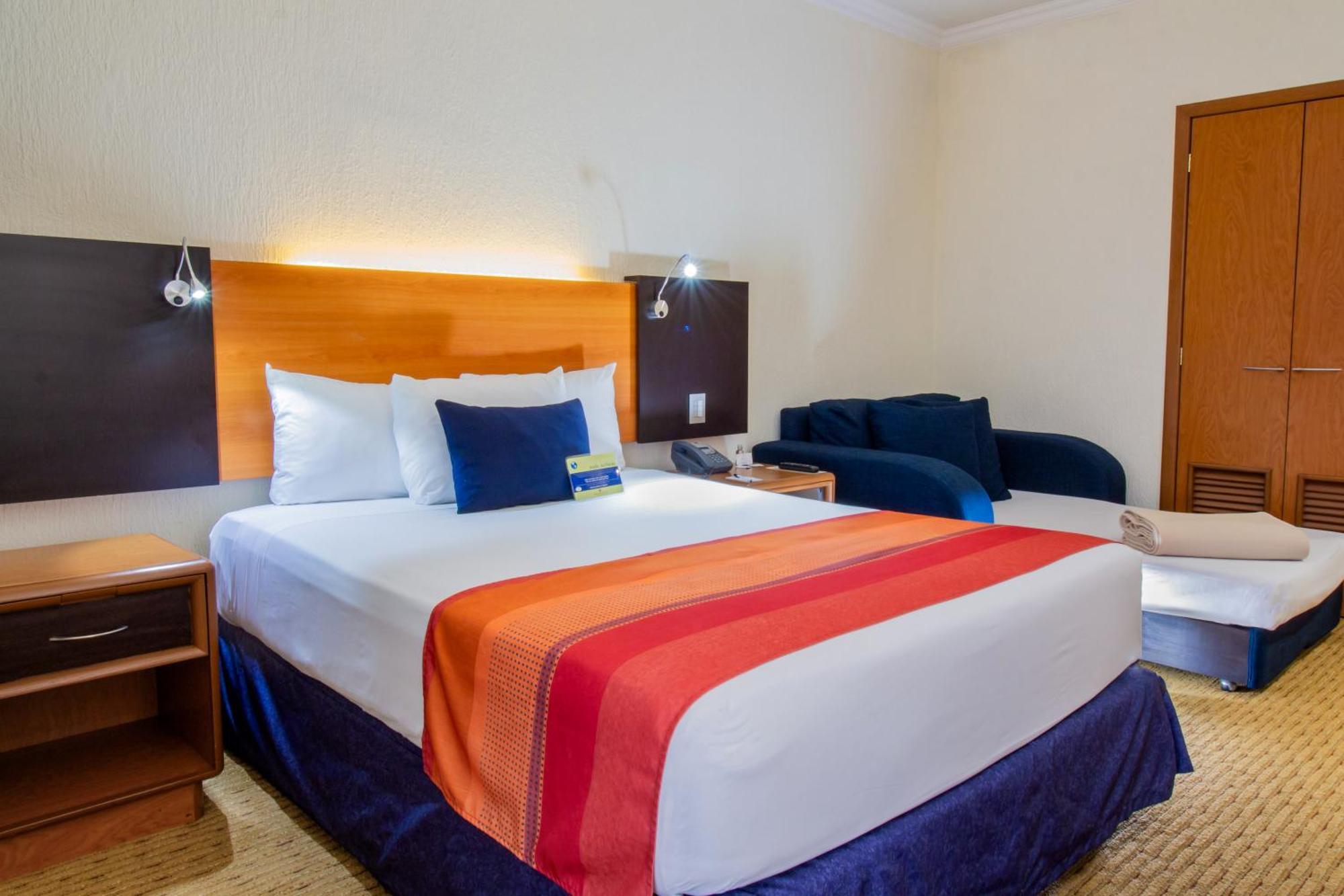 Hotel Guadalajara Plaza Expo Dış mekan fotoğraf