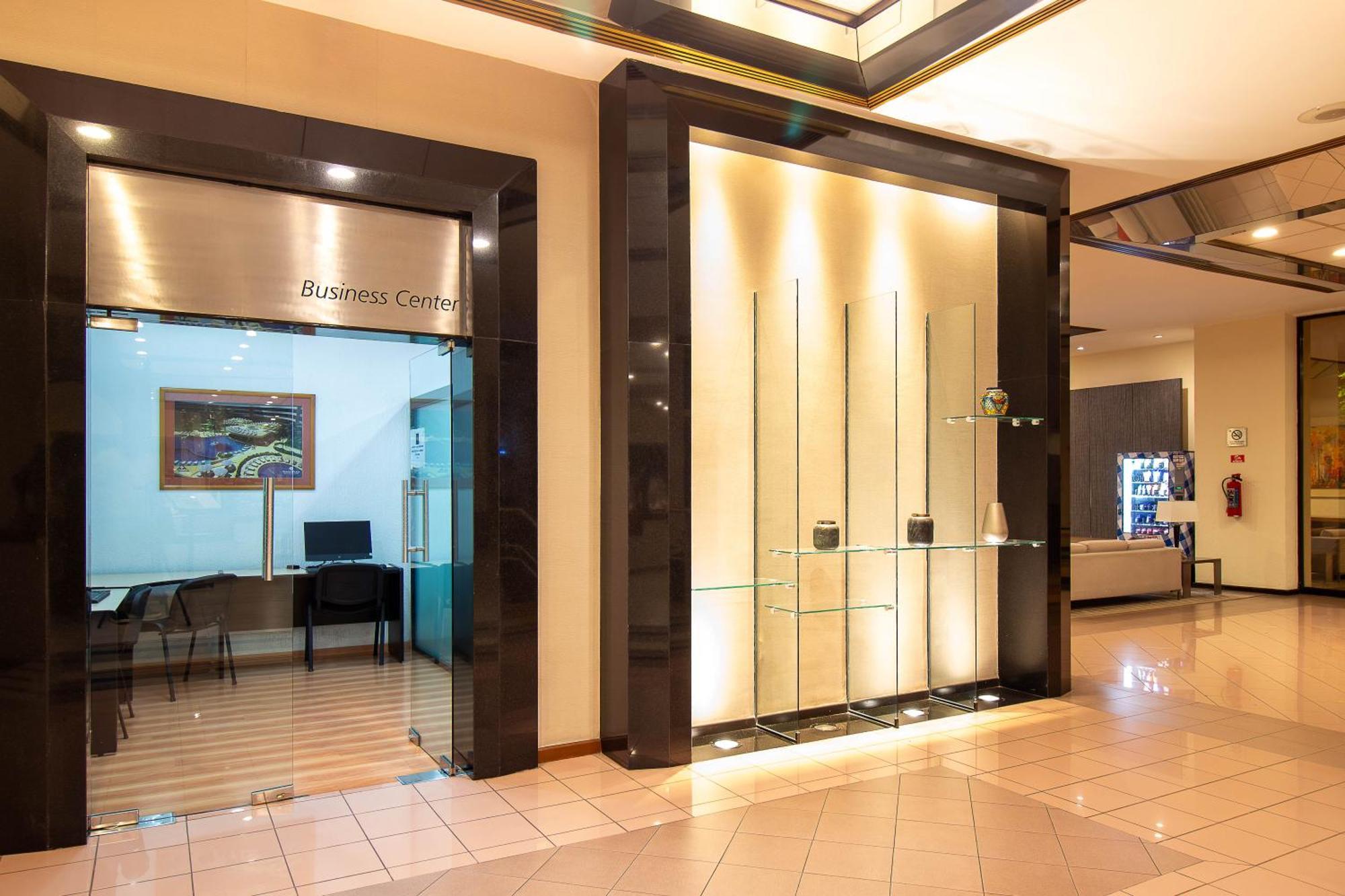 Hotel Guadalajara Plaza Expo Dış mekan fotoğraf