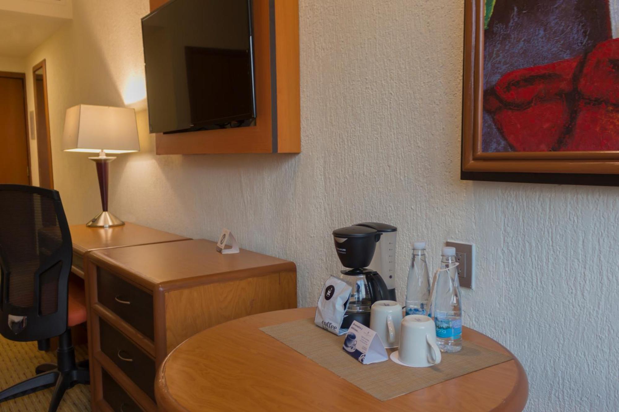 Hotel Guadalajara Plaza Expo Dış mekan fotoğraf